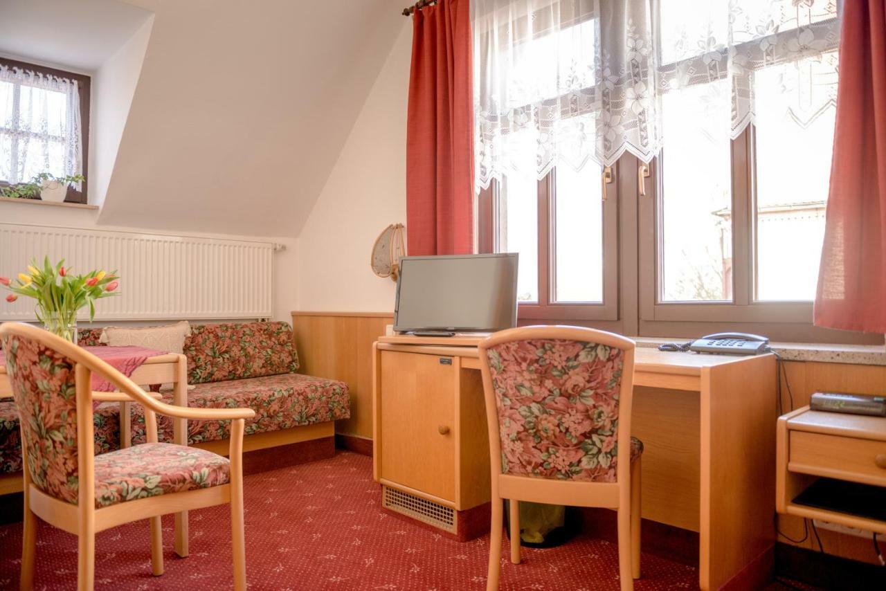 Hotel-Pension Heimburg Bad Elster Dış mekan fotoğraf